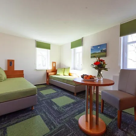 Meyer 3* Glauchau